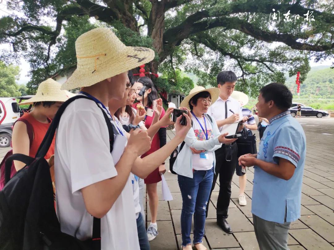 前门村委会重塑乡村魅力，推动可持续发展新项目启动